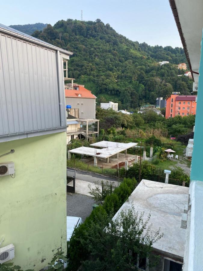 Hotel Beliy Dom Kwariati Exterior foto