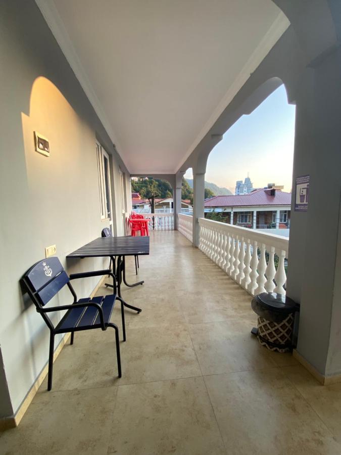 Hotel Beliy Dom Kwariati Exterior foto